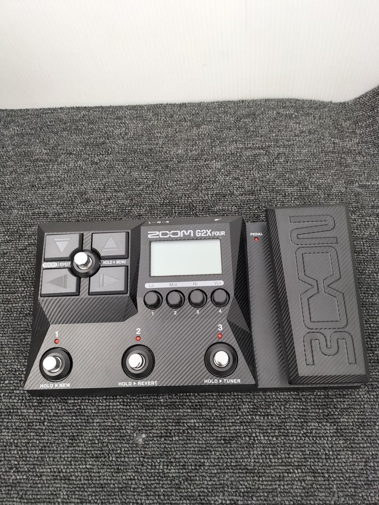 ZOOM G2XFOUR MULTI-EFFECTOR 812330