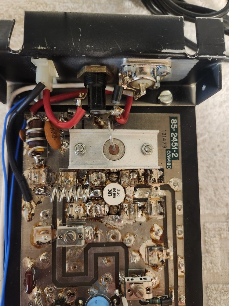 Heathkit Model VL-1180 2 Meter Linear Amplifier Amp. Nice Condition.