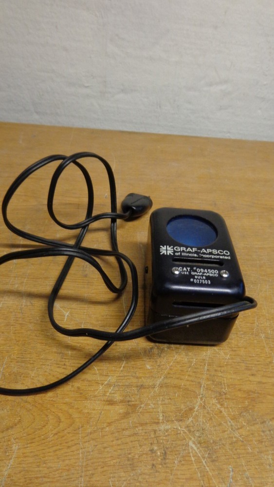 Graf Apsco Microscope light box 094500 w/ 027503 bulb