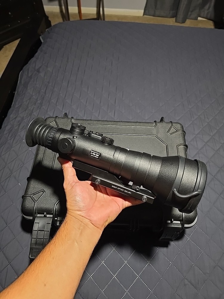 Night Optics D760