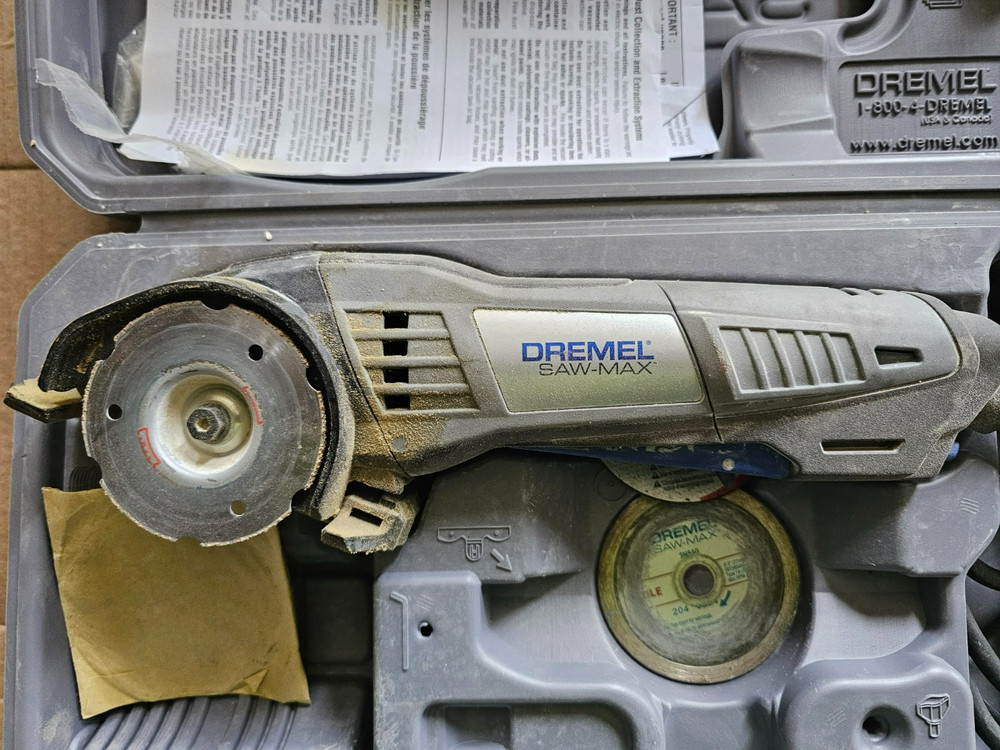 Dremel Saw-Max SM20 Versatile Cutting Tool