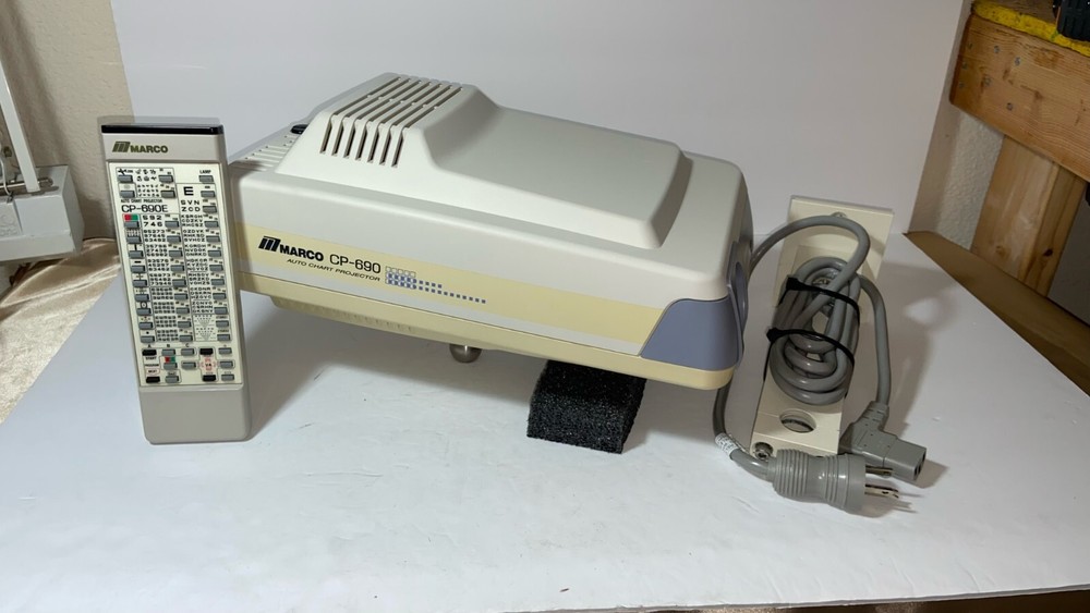 Marco CP-690 Auto Projector