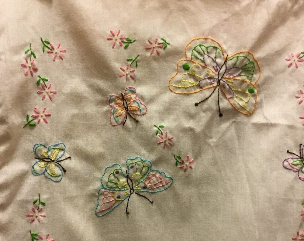 Handmade - Table Runner and Doily Set