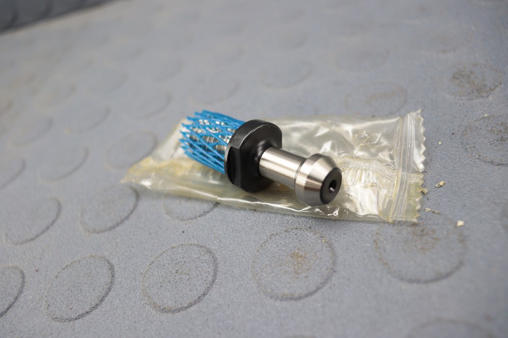 CAT40 RETENTION KNOBS, PULL STUDS 45 DEGREE LOC6227