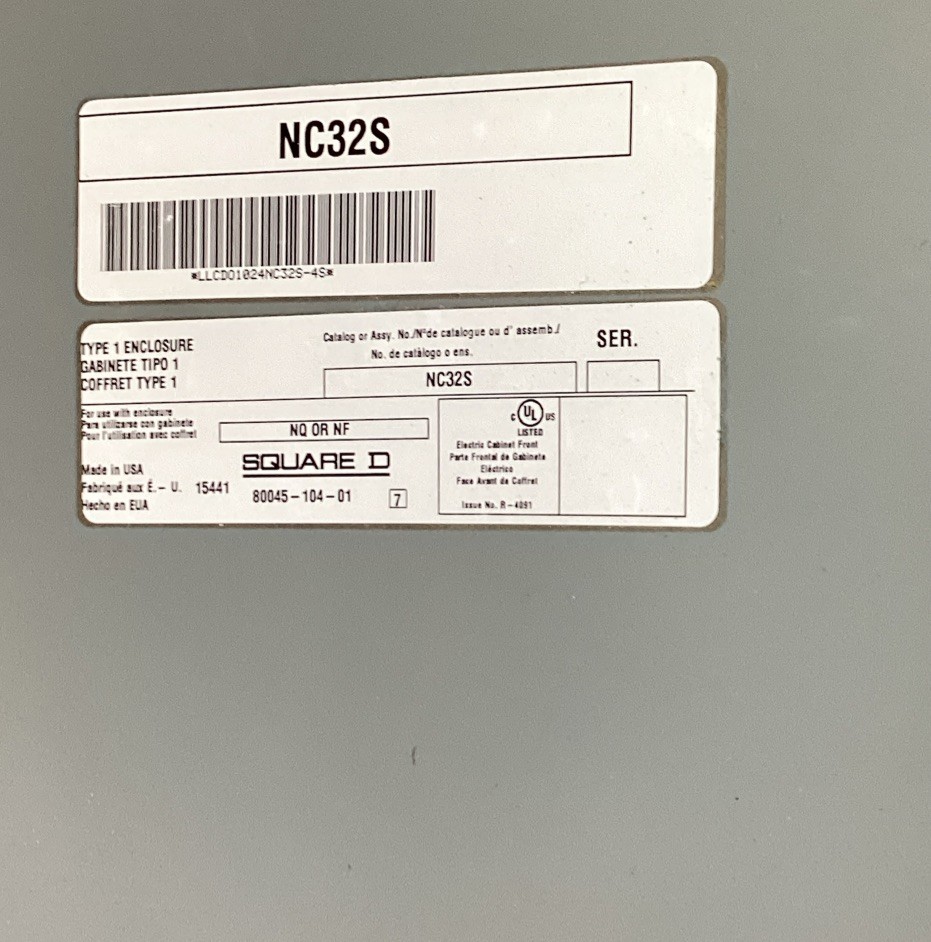 SQUARE D SURFACE FRONT NC32S 20x32