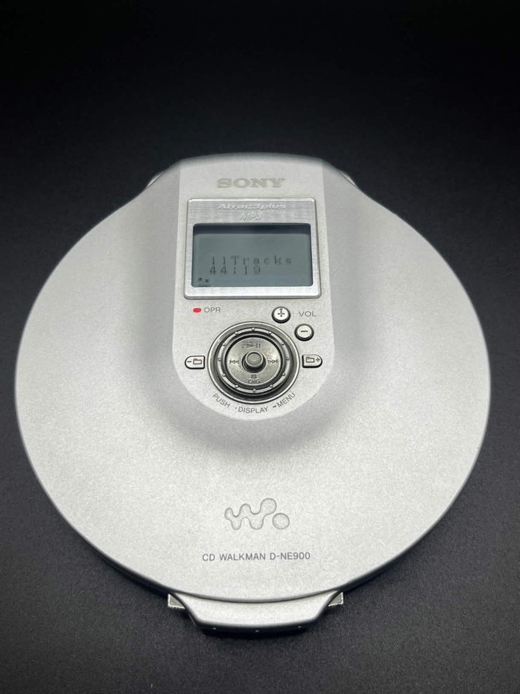 SONY Portable CD Player Walkman D-NE900 Silver - Working