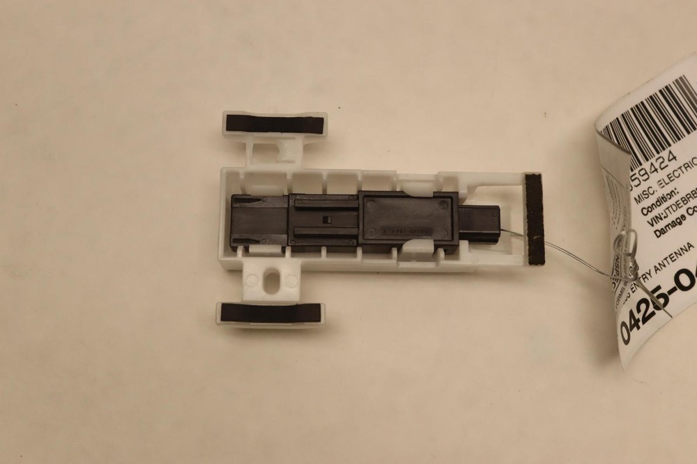 2020-2022 TOYOTA COROLLA REAR TRUNK KEYLESS ENTRY ANTENNA CONTROL MODULE OEM
