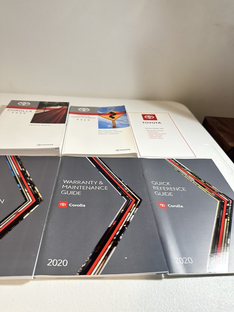 2020 Toyota Corolla Owner's Manual Set