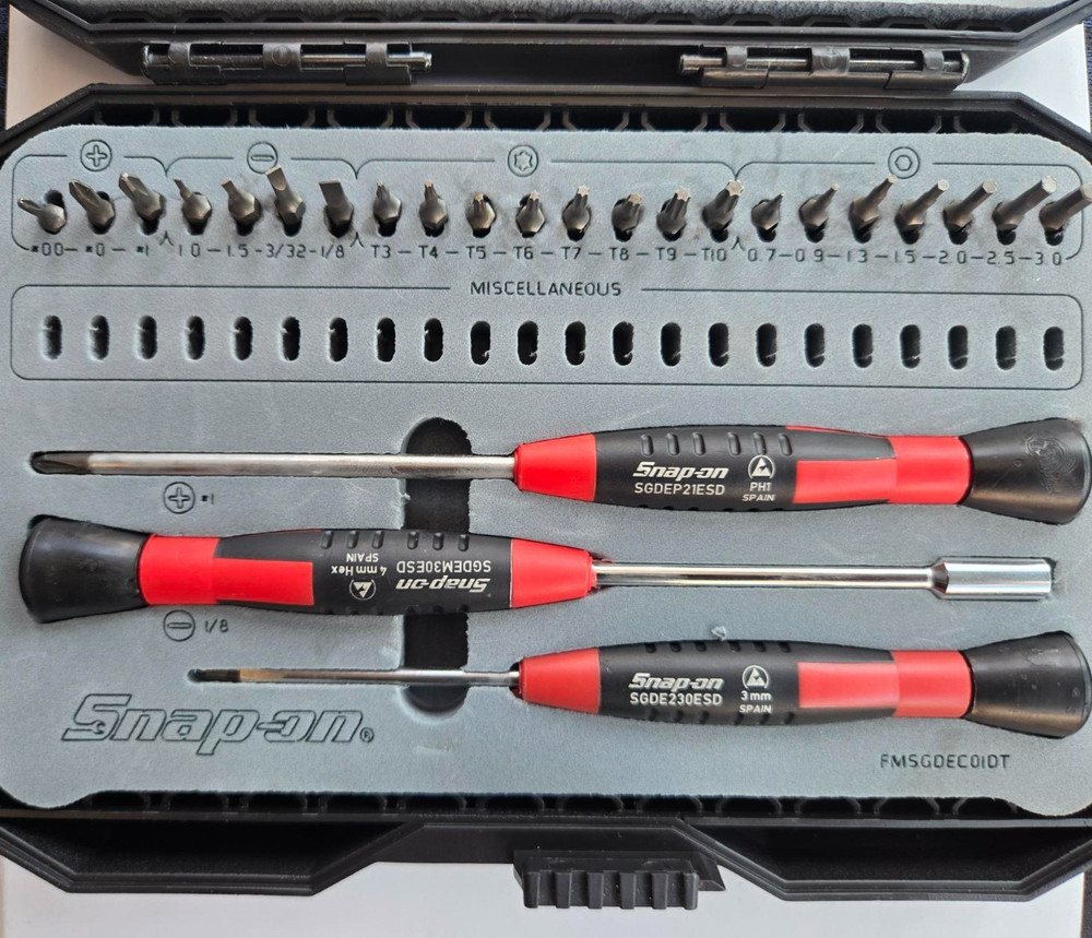 Snap on Tools 25 Pcs Electronic Interchangeable Mini Screwdriver Bit Set NEW !!!
