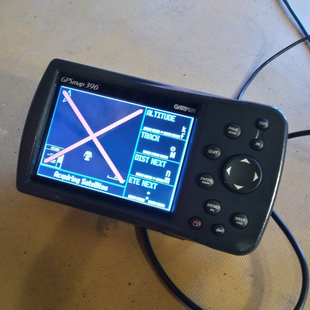 Garmin GPSMAP 396 with two antennas & wall power pac.
