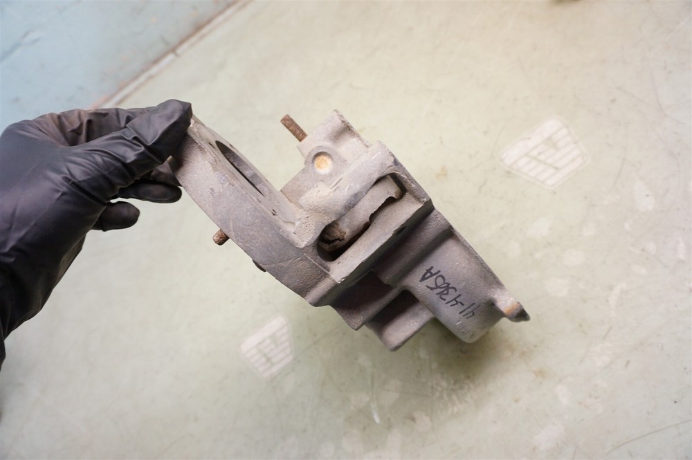 Harley 1941 Ul engine Case right side nice oem U Flathead 80 *TZ33