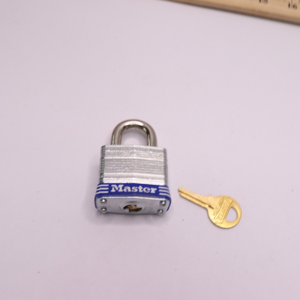 Master Lock Padlock with Key Laminated Steel 1-9/16"