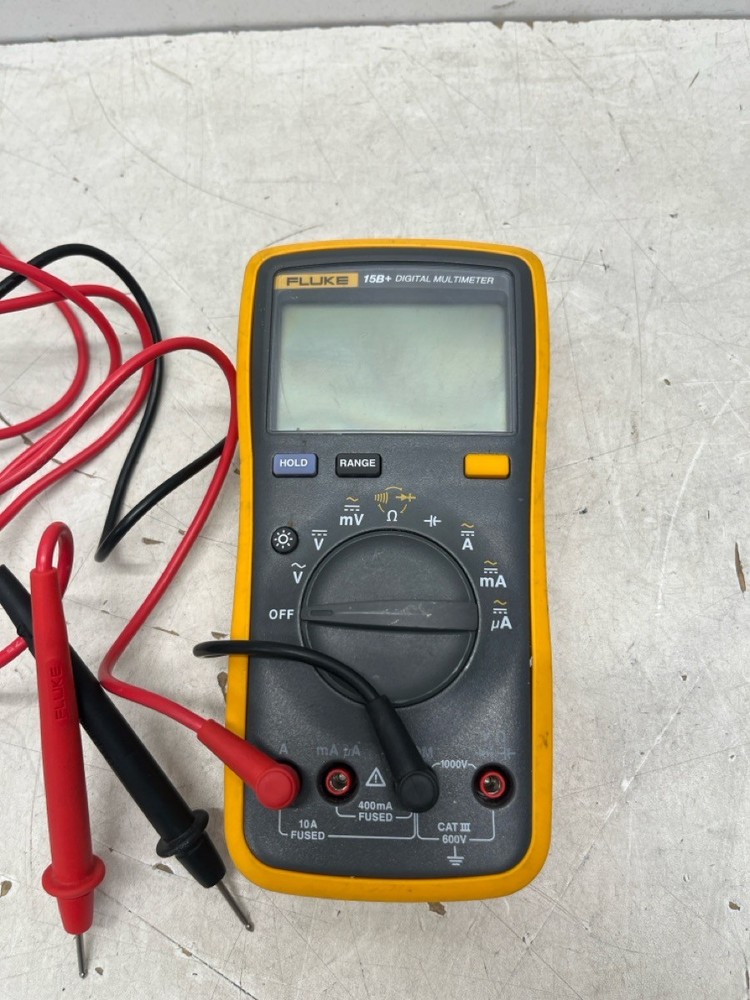 FLUKE 15B+ DIGITAL MULTIMETER (P03063942)