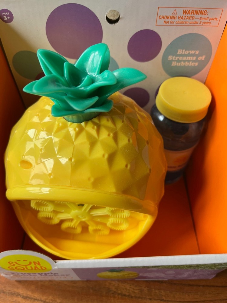 Bubble Maker - Sun Squad™ Pineapple - Battery Bubble Blower - New in Box