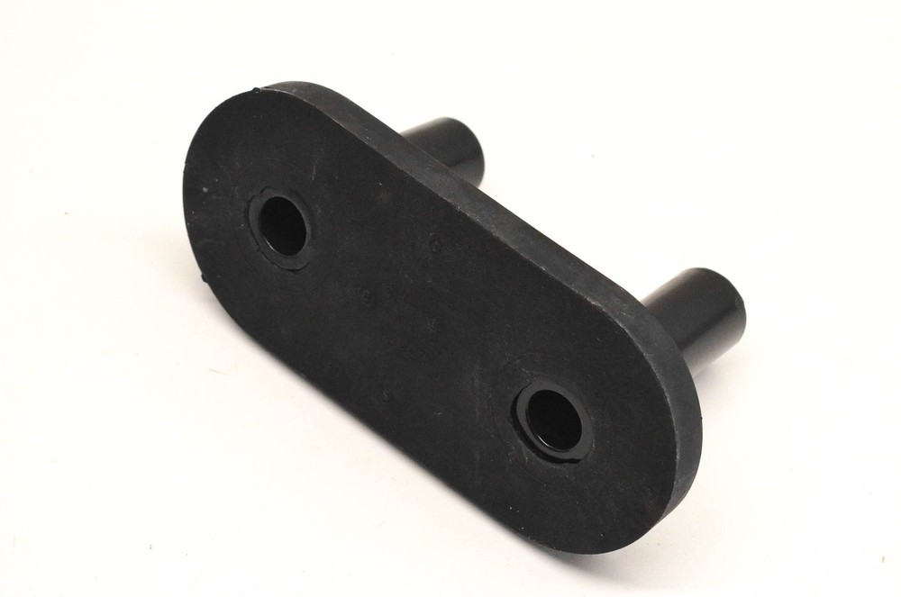 Mack 25172757 Front Upper Motor Mount NOS