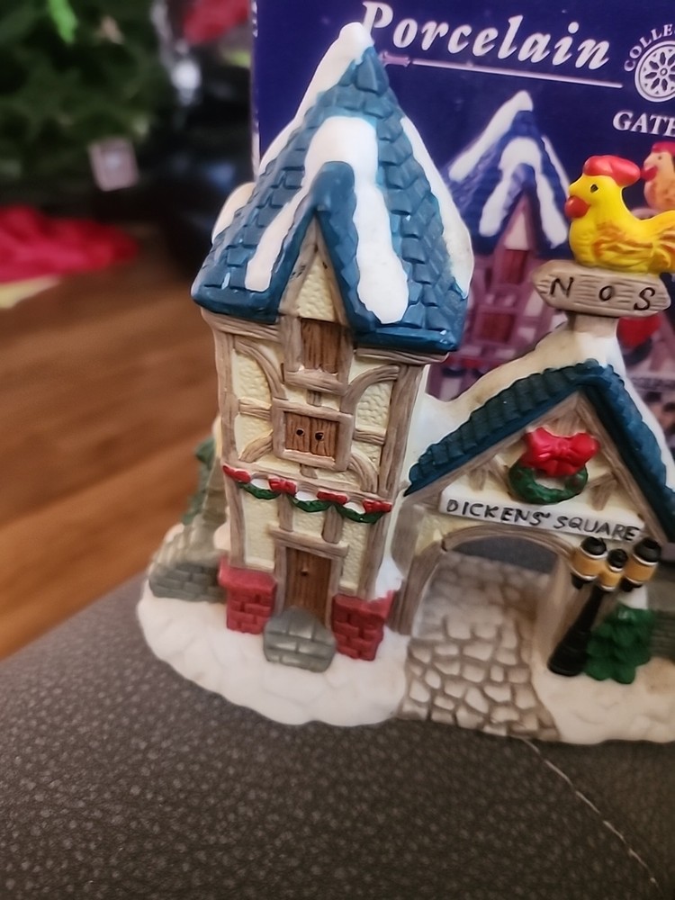 Dickens Square Gate Porcelain Accessory Christmas Village Accessory