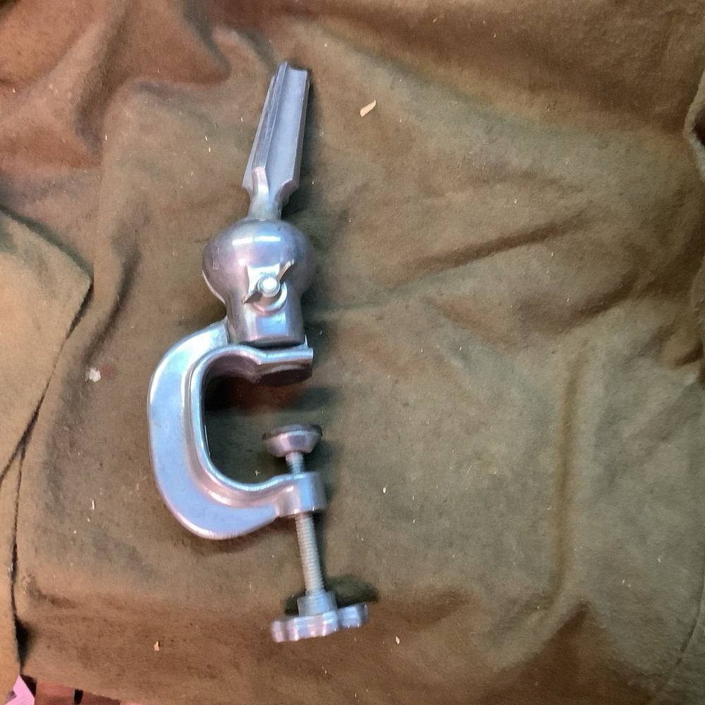 Wood Carving Holder