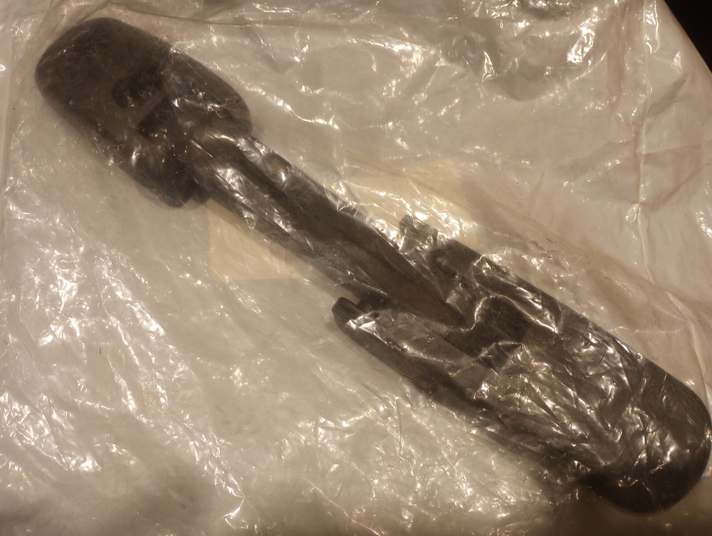 Mack Hood Latch(25169065)