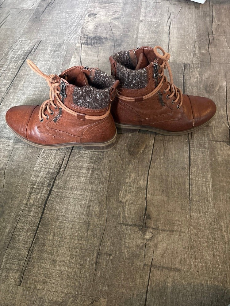Women’s brown boots