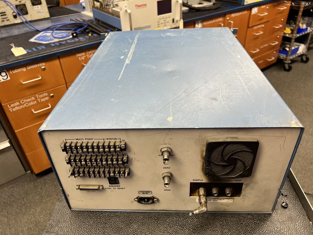 Thermo 51 THC Analyzer