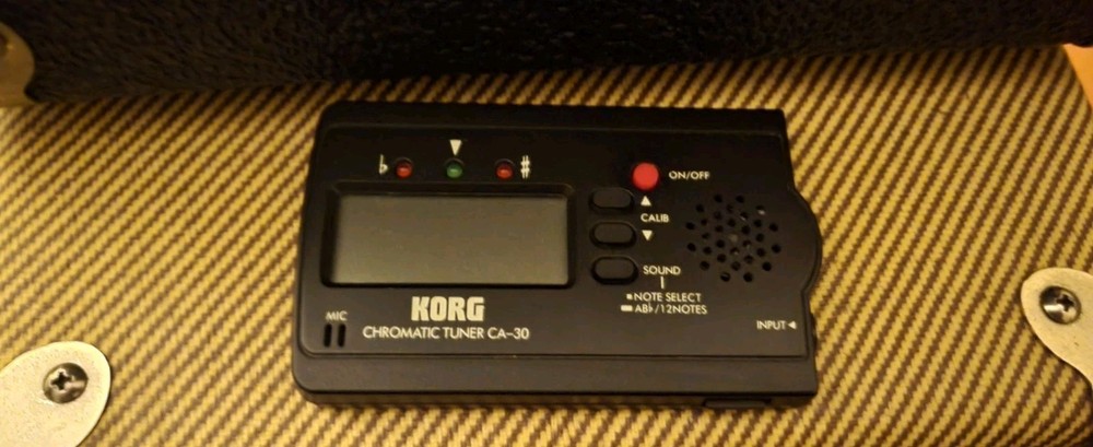 KORG Chromatic Tuner CA-30