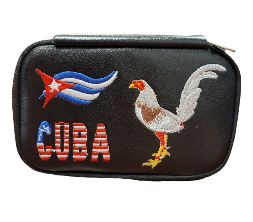 LEATHER CASE | ESTUCHE BORDADO 20 Space