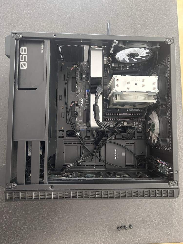Custom Build Gaming PC