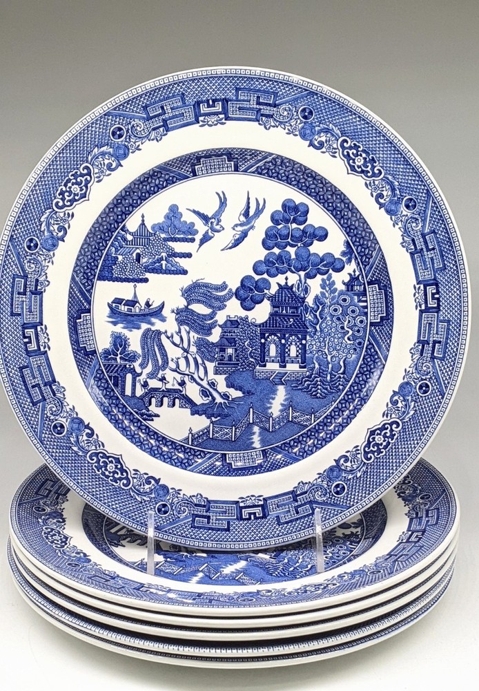 ONE Johnson Bros  Blue Willow Dinner Plate  10.25” EXCELLENT