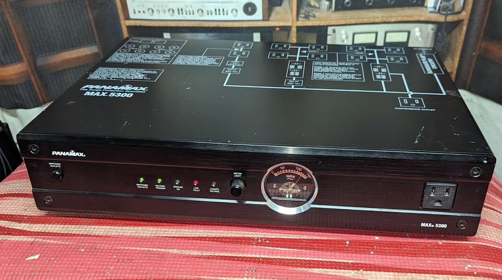 Panamax MAX-5300 surge protector with analog voltage meter