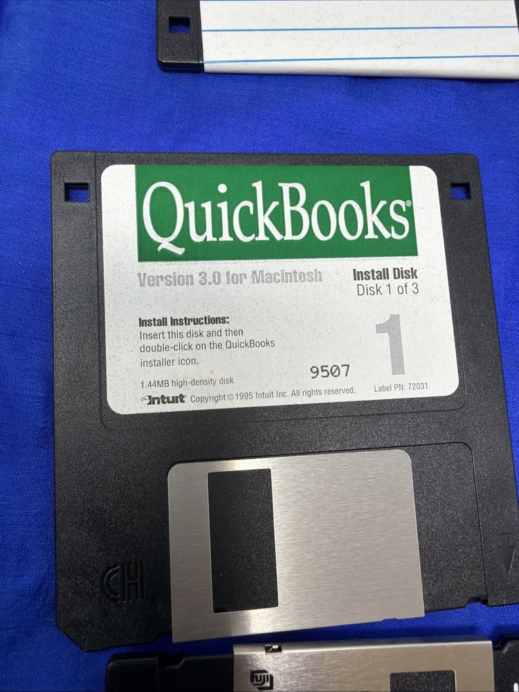 QuickBooks for Macintosh Version 3.0 Floppy Disk Vintage Accounting Software