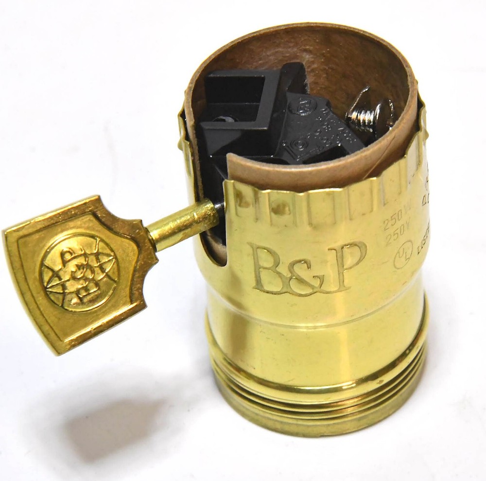 NEW POLISHED BRASS B & P PADDLE SWITCH BULB SOCKET