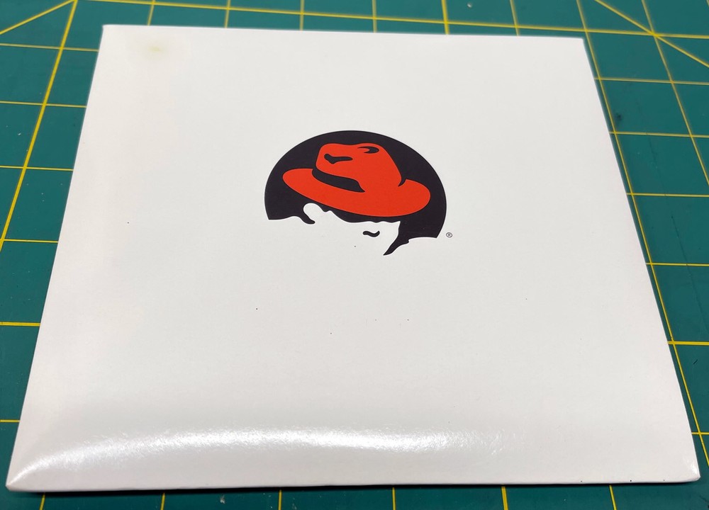 Red Hat Linux version 8.0 Vintage New Condition!