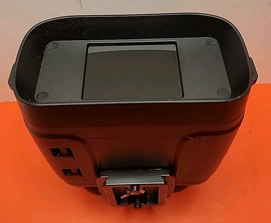 R18 Night Vision Binoculars With Rechargeable Battery.
