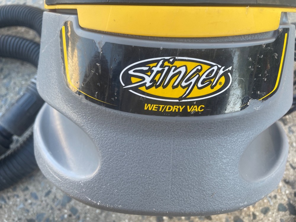 STINGER WET/DRY MINI VAC