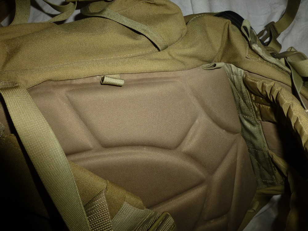 Blackhawk Raptor X-1 Tactical Assault Hydration Special Ops Backpack Desert Tan