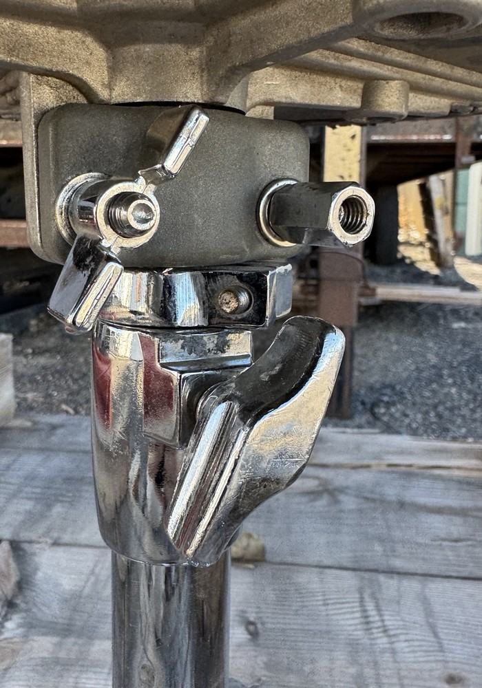 Ludwig Round Double Braced Drum Throne