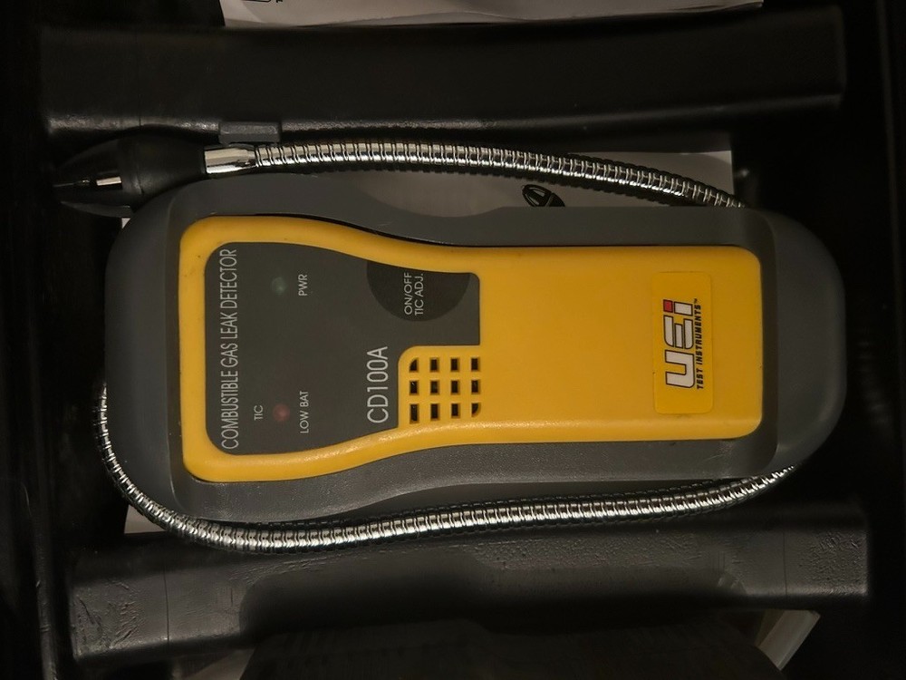 UEI Leak and Pressure Kit