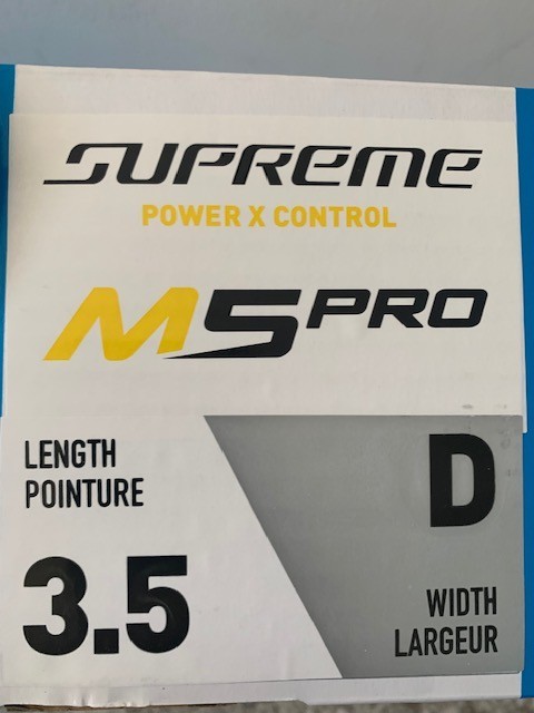 Bauer M5 Pro Skates Size 3.5 D