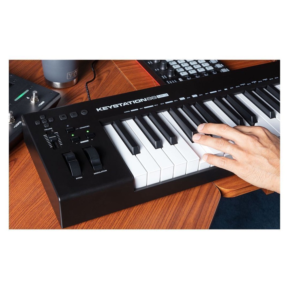 M Audio Keystation 88 MK3 88 Key Keyboard Controller