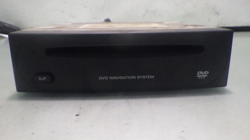 04 CHRYSLER PACIFICA Info Screen 04685907AF