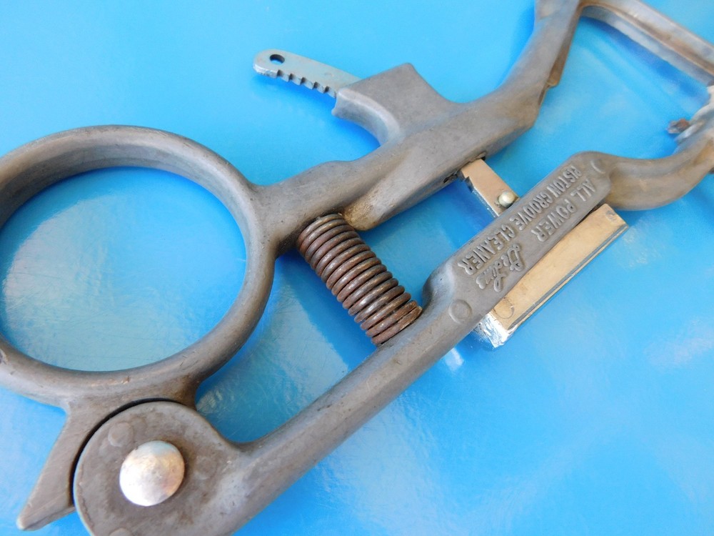 ALLPOWER "DELUXE" PISTON GROOVE CLEANER, USED