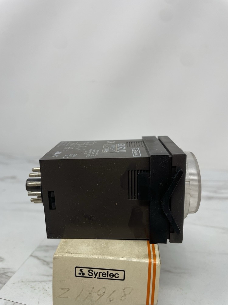 Crouzet GLR2.U Adjustable Time Delay Relay