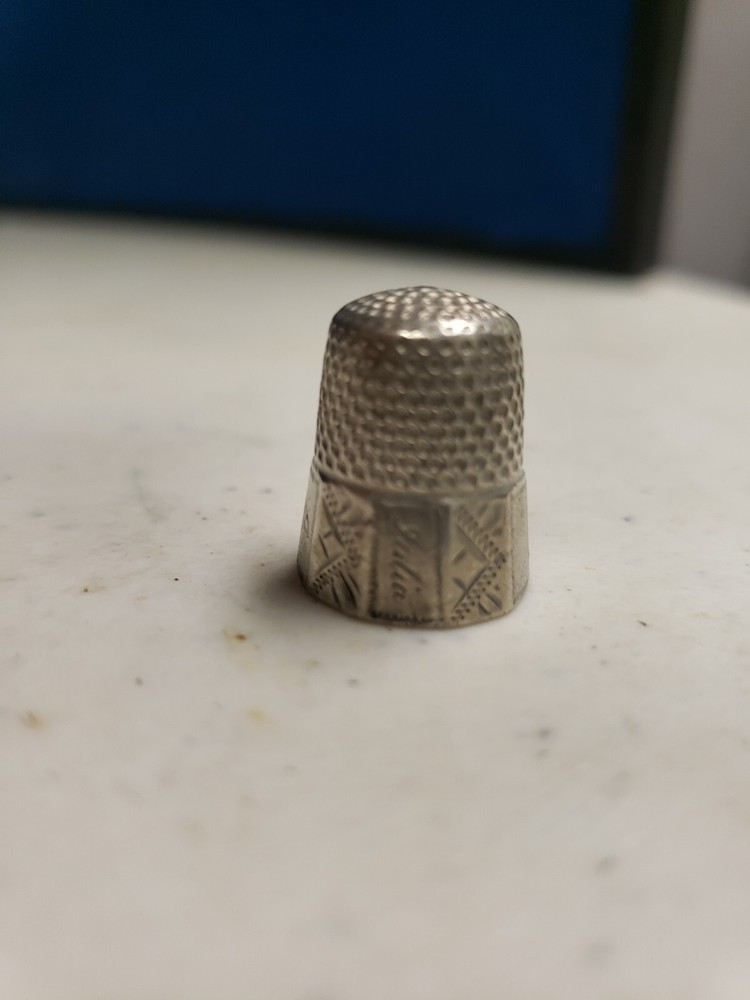 Vintage Engraved Sterling Silver Thimble Size 5