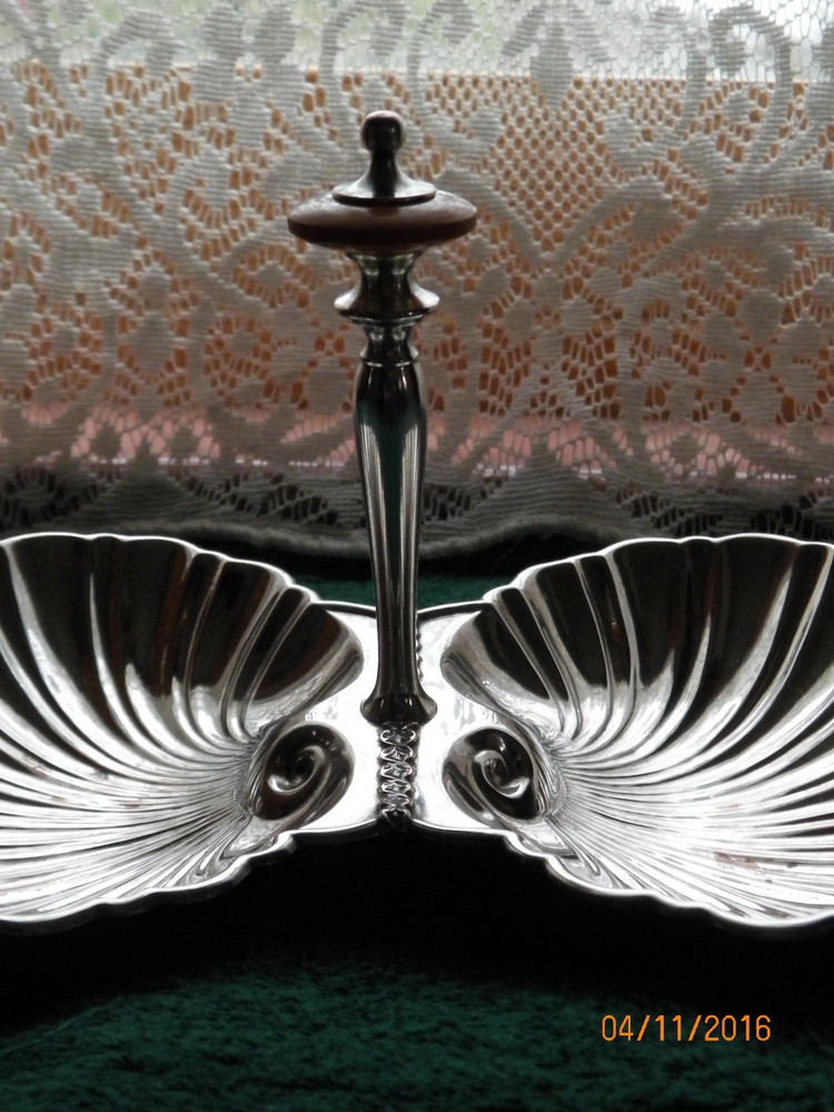 VINTAGE , ART DECO, DLB. SCALLOPED SHELL, SILVER PLATE , HANDLED CANDY DISH