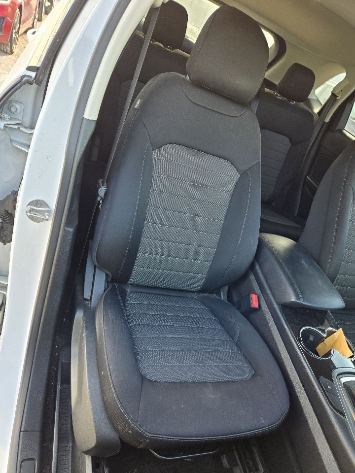 2016-2018 Ford Edge Center Dash Mounted 4.2" Display Screen