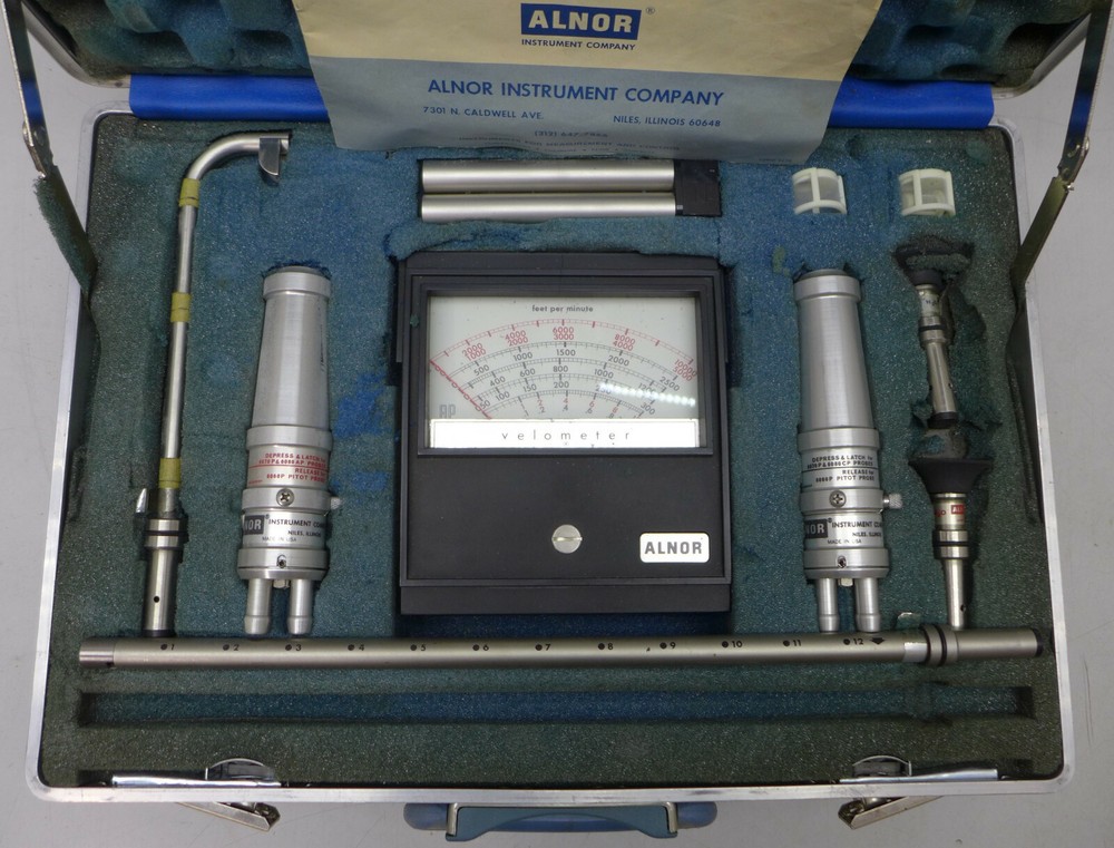 Alnor 6000-P Velometer with case and manual