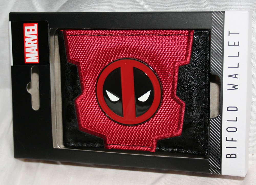Marvel Comics Deadpool Cloth Synthetic Leather Wallet NEW NOS Box Billfold