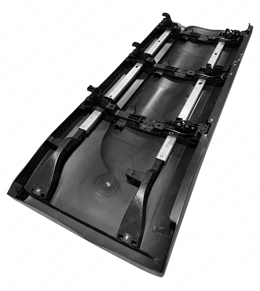 QSC Rear Side Fairing Panel w/ Bracket Right for Peterbilt 579 Next Gen 2022+