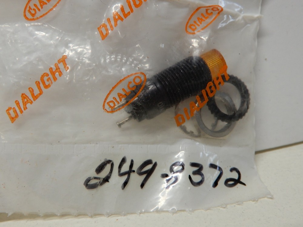 Dialight Panel Mount Orange Indicators Threaded Mount Qty 4 249-8372-3333-504