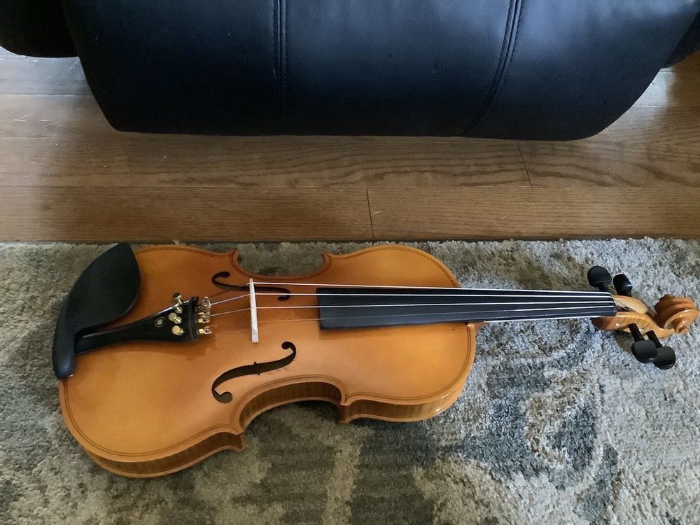 4/4 Cherokee Violin/Fiddle Beautiful